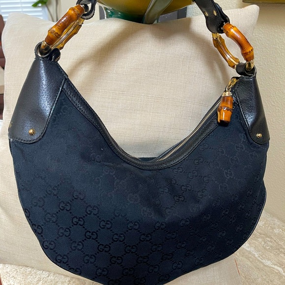 Beautiful authentic Gucci canvas hobo handbag - Picture 1 of 6